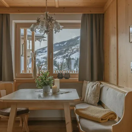 Haus Tyrol Apartment *