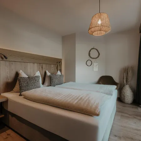 Fräulein Nannerl - Boutique Mit Saunahaus *