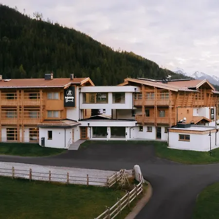 Fräulein Nannerl - Boutique Mit Saunahaus Gerlos