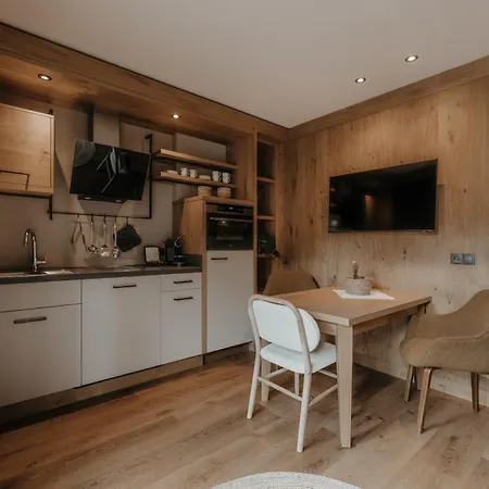 Fraeulein Nannerl - Boutique Mit Saunahaus *