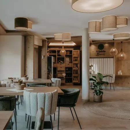 Fräulein Nannerl - Boutique Mit Saunahaus Apartment *