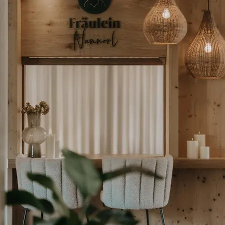 Fraeulein Nannerl - Boutique Mit Saunahaus *
